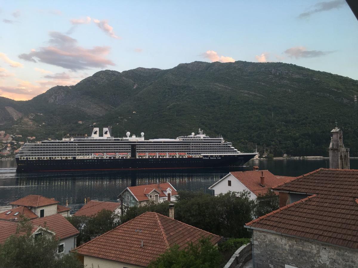 Tale House Montenegro Тиват Екстериор снимка