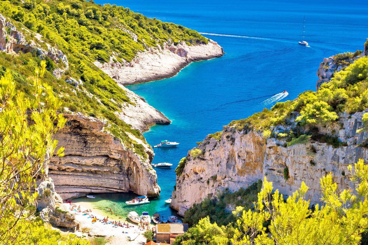 Tale House Montenegro Тиват Екстериор снимка