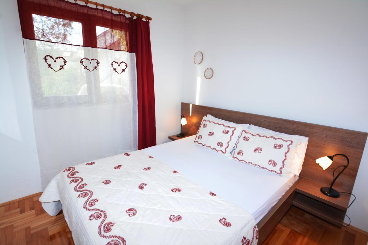 Tale House Montenegro Тиват Екстериор снимка