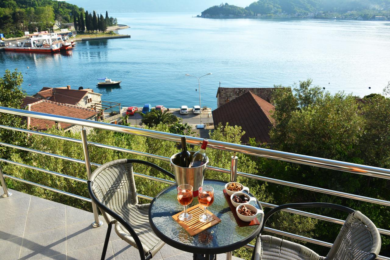 Tale House Montenegro Тиват Екстериор снимка
