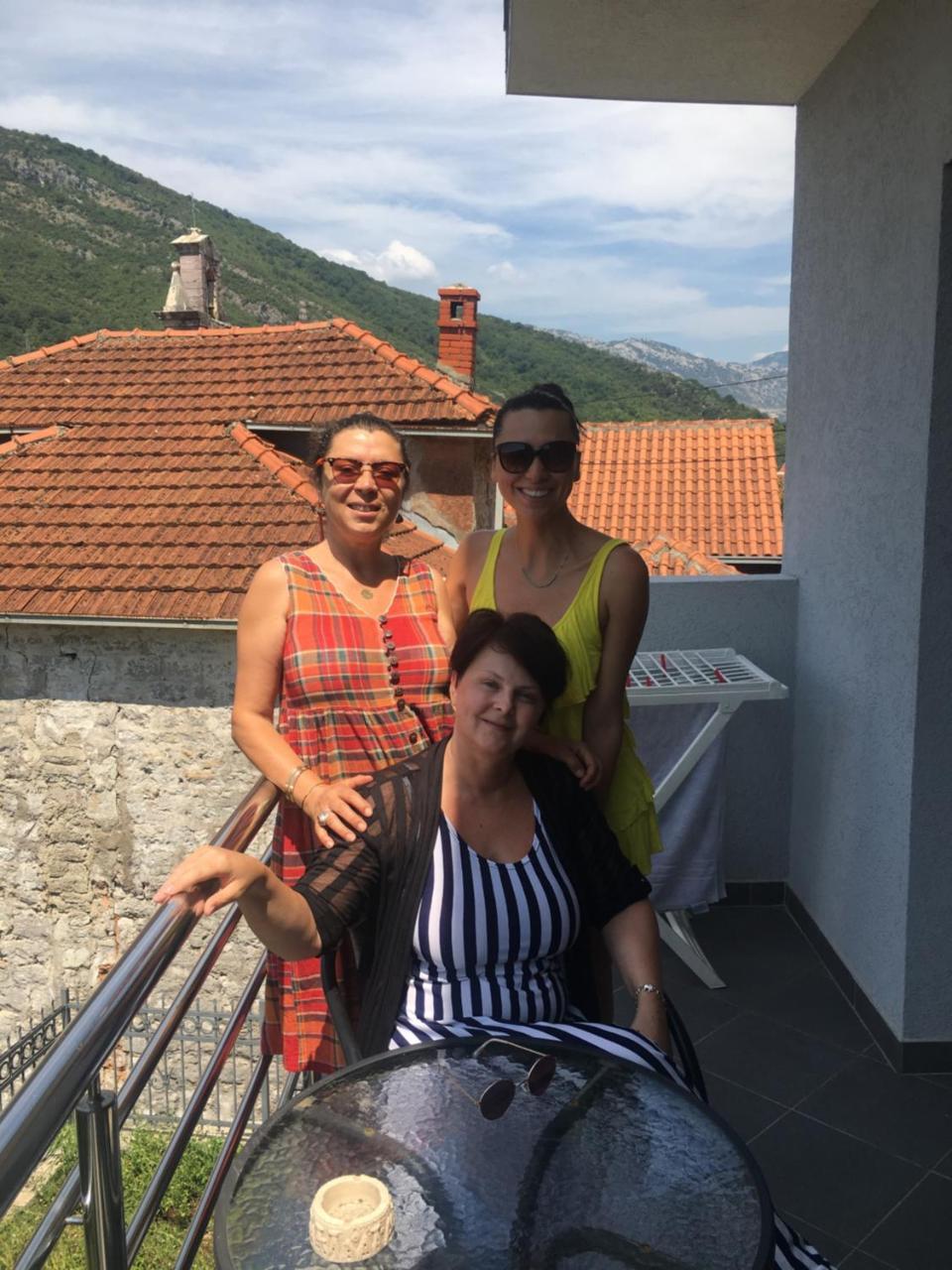 Tale House Montenegro Тиват Екстериор снимка